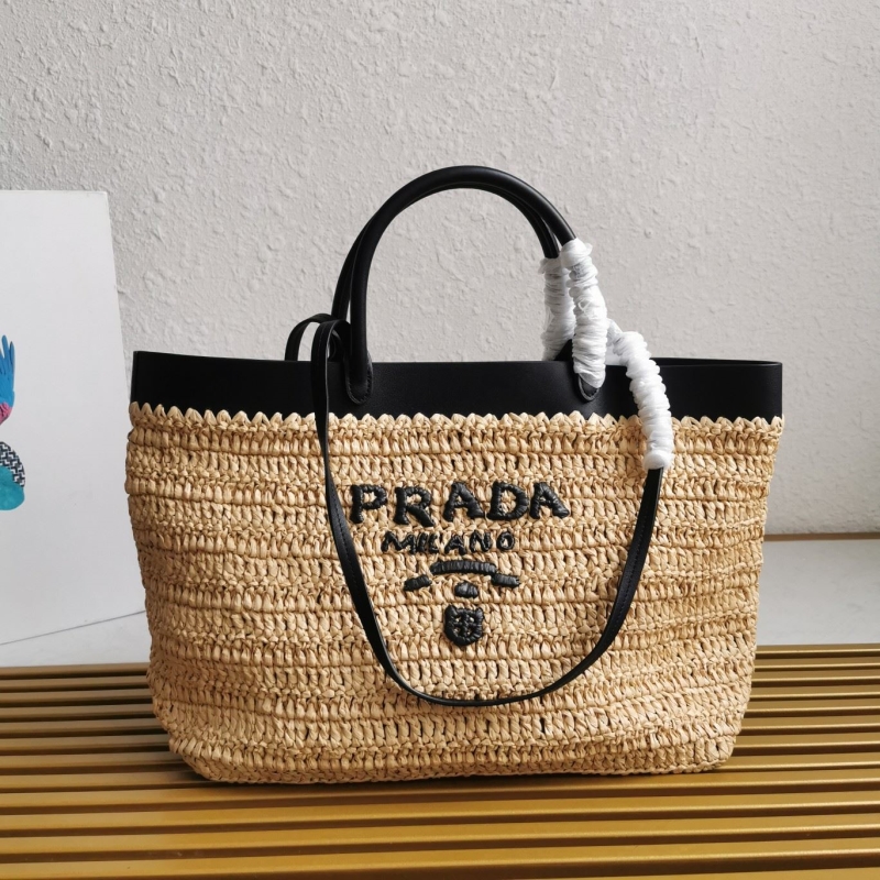 Pra*a shopping bags